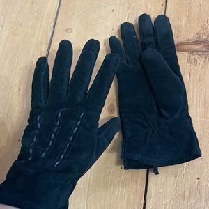Vintage suede gloves